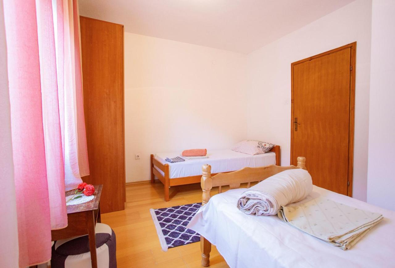 Guesthouse Sanja - Apartments 212 Mostar Extérieur photo